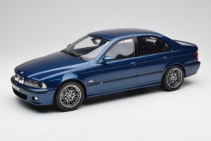 BMW M5 E39 Avus Blue Otto 1:12 G073 Resin