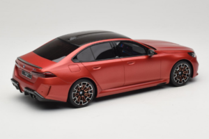 BMW M5 G90 Beach Orange GT Spirit 1:18 GT966 Resin - image 2 of 6