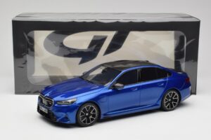 BMW M5 G90 Marina Bay Blue Metallic GT Spirit 1:18 GT507 Resin - image 6 of 6