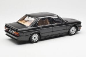 BMW M535i E28 Diamond Black AUTOart 1:18 75162 Diecast - image 3 of 8