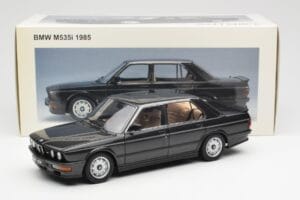 BMW M535i E28 Diamond Black AUTOart 1:18 75162 Diecast - image 8 of 8