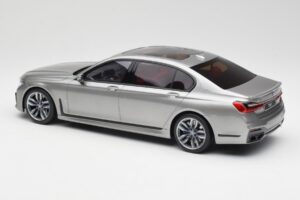 BMW M760i G12 V12 Final Edition Grey GT Spirit 1:18 GT478 Resin - image 5 of 6