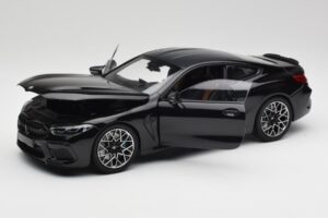 BMW M8 F92 Black Sapphire Minichamps 1:18 110029021 Diecast - image 2 of 8