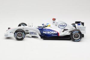 BMW Sauber F1.06 #16 N. Heidfeld Launch Version 2006 Minichamps 1:18 80430413183 Diecast - image 3 of 6