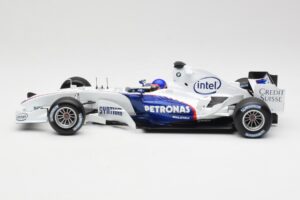 BMW Sauber F1.06 #17 J. Villeneuve Launch Version 2006 Minichamps 1:18 80430413184 Diecast - image 3 of 6