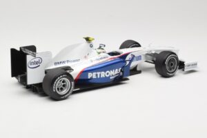 BMW Sauber F1.09 #6 N. Heidfeld Launch Version 2009 Minichamps 1:18 80432154856 Diecast - image 2 of 7