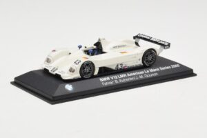 BMW V12 LMR LMP1 #43 B. Auberlen / M. Gounon 24 Hours of Le Mans 2000 Minichamps 1:43 80420018216 Diecast - image 2 of 4