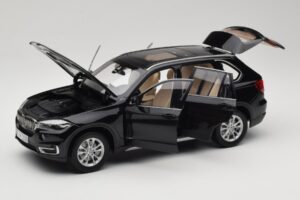 BMW X5 E70 Sapphire Black Paragon 1:18 PA-97071 Diecast - image 2 of 8