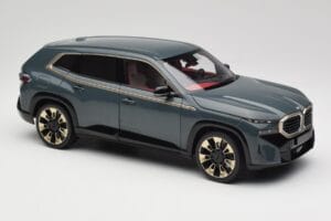 BMW XM G09 Isle of Man Green Minichamps 1:18 110023300 Diecast - image 6 of 8