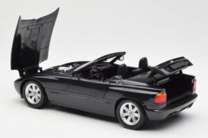 BMW Z1 Black Metallic Minichamps 1:18 180020100 Diecast - image 5 of 8
