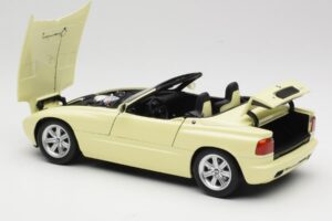 BMW Z1 Yellow Minichamps 1:18 180020104 Diecast - image 5 of 8