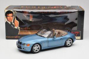 BMW Z3 E36/7 James Bond Goldeneye Blue Metallic UT Models 1:18 180024336 Diecast - image 8 of 8