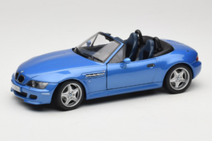 BMW Z3 M Roadster Blue Dealer Edition UT Models 1:18 80439422939 Diecast