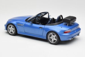 BMW Z3 M Roadster With Luggage Rack Blue Metallic UT Models 1:18 20416 Diecast - image 7 of 8