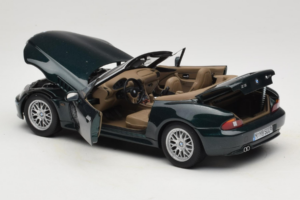 BMW Z3 Roadster 2.8 Dark Green Dealer Edition UT Models 1:18 80439411713 Diecast - image 5 of 8