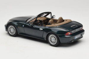 BMW Z3 Roadster 2.8 Dark Green Dealer Edition UT Models 1:18 80439411713 Diecast - image 7 of 8
