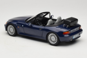 BMW Z3 Roadster Blue Dealer Edition UT Models 1:18 80439422186 Diecast - image 7 of 8
