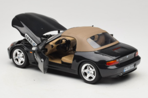 BMW Z3 Roadster Green Dealer Edition UT Models 1:18 80439411711 Diecast - image 5 of 8