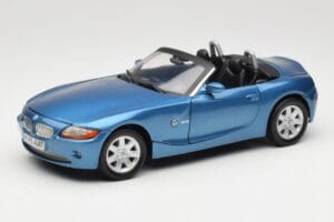 BMW Z4 E85 Blue Metallic Motormax 1:18 73144 Diecast