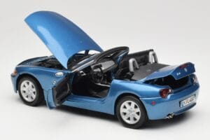 BMW Z4 E85 Blue Metallic Motormax 1:18 73144 Diecast - image 5 of 8