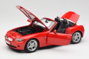 BMW Z4 E85 Roadster Red Bburago 1:18 34046 Diecast - image 2 of 8