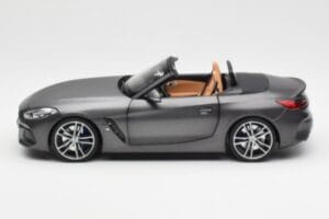 BMW Z4 G29 Grey Metallic Norev 1:18 183270 Diecast - image 4 of 8