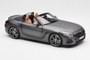 BMW Z4 G29 Grey Metallic Norev 1:18 183270 Diecast - image 6 of 8