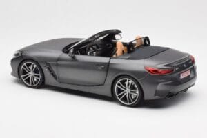BMW Z4 G29 Grey Metallic Norev 1:18 183270 Diecast - image 7 of 8