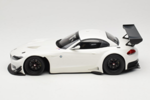 BMW Z4 GT3 E89 White Minichamps 1:18 151122301 Diecast - image 3 of 6
