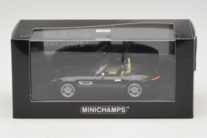 BMW Z8 Cabriolet Black Minichamps 1:43 80420026607-R1 Diecast - image 4 of 4