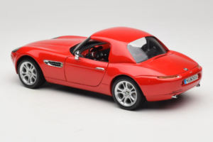 BMW Z8 Red Kyosho 1:18 80439411730 Diecast - image 8 of 9