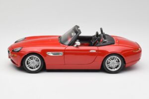 BMW Z8 E52 Red Metallic Bburago 1:18 18-12032 Diecast - image 4 of 8