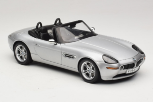 BMW Z8 Silver 007 The World Is Not Enough AUTOart 1:18 70511 Diecast - image 6 of 8