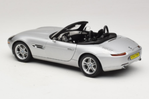 BMW Z8 Silver 007 The World Is Not Enough AUTOart 1:18 70511 Diecast - image 7 of 8