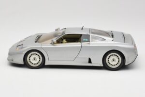 Bugatti EB110 Silver Bburago 1:18 3035-S Diecast - image 4 of 8