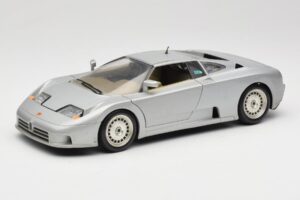 Bugatti EB110 Silver Bburago 1:18 3035-S Diecast