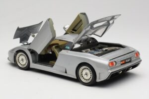 Bugatti EB110 Silver Bburago 1:18 3035-S Diecast - image 5 of 8
