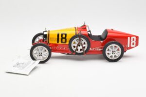 Bugatti T35 National Colors Spain CMC 1:18 M-100-B-016 Diecast - image 3 of 6