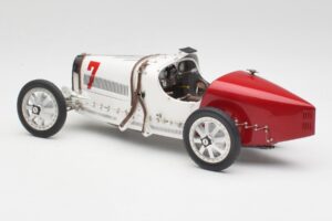 Bugatti Type 35 GP Poland 1924 CMC 1:18 M-100 B-003 Diecast - image 5 of 6