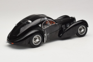 Bugatti Type 57 SC Atlantic Black Solido 1:18 S1802101 Diecast - image 2 of 6