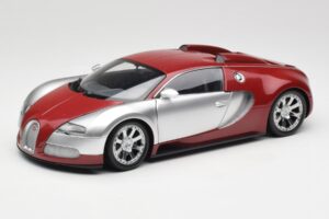 Bugatti Veyron Edition Centenaire Chrome Red Minichamps 1:18 100110851-O Diecast