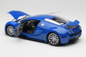 Bugatti Veyron Light Blue Dark Blue Minichamps 1:18 100110821 Diecast - image 5 of 8