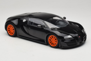 Bugatti Veyron Super Sport Black Metallic Minichamps 1:18 100110842 Diecast - image 6 of 8