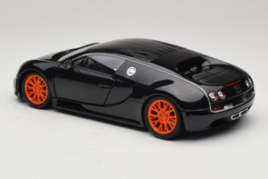 Bugatti Veyron Super Sport Black Metallic Minichamps 1:18 100110842 Diecast - image 7 of 8