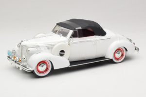 Buick Century Convertible Coupe White Signature Models 1:18 18131 Diecast