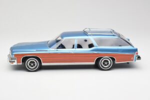 Buick Estate Wagon Light Blue Metallic BoS Models 1:18 BOS417 Resin - image 3 of 6