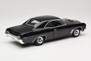Buick GS 400 Black American Muscle 1:18 33086 Diecast - image 3 of 8