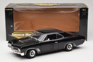 Buick GS 400 Black American Muscle 1:18 33086 Diecast - image 8 of 8