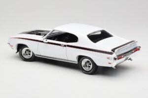 Buick GSX White American Muscle 1:18 AMM1322/06 Diecast - image 7 of 8