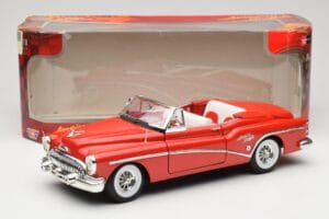 Buick Skylark Convertible Red Motormax 1:18 73129 Diecast - image 8 of 8